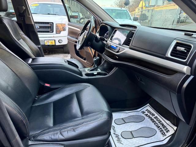 Photo 5 from auction – 2015 TOYOTA HIGHLANDER with VIN 5TDJKRFHXFS115663
