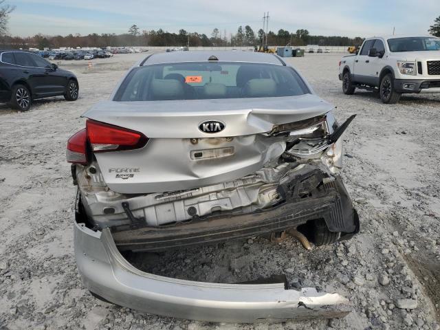 Photo 6 from auction – 2017 KIA FORTE LX with VIN 3KPFL4A76HE006781