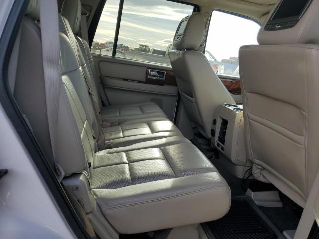 Photo 11 from auction – 2011 LINCOLN NAVIGATOR with VIN 5LMJJ2J57BEJ00148