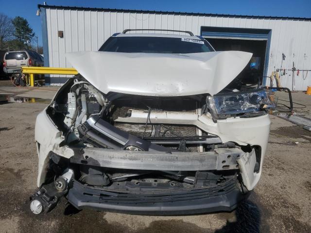 Photo 5 from auction – 2019 TOYOTA HIGHLANDER with VIN 5TDKZRFH1KS559167