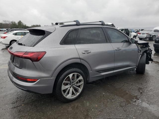 Photo 3 from auction – 2021 AUDI E-TRON PRE with VIN WA1LAAGEXMB017927