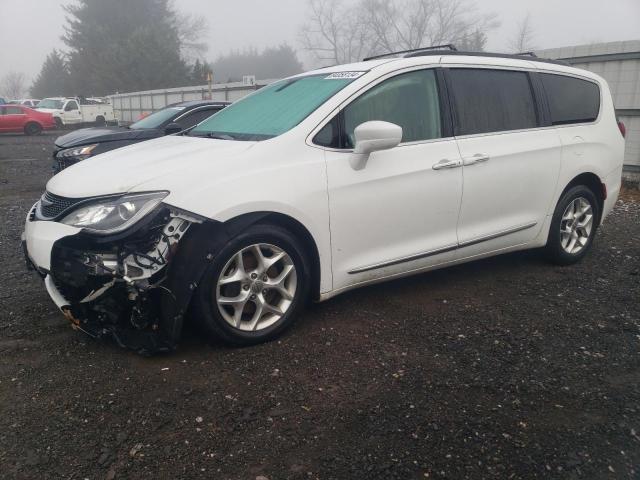 CHRYSLER PACIFICA T 2017 with VIN 2C4RC1BG9HR784890 - Photo from auction