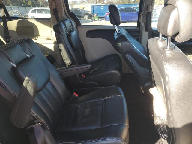 Photo 11 from auction – 2015 CHRYSLER TOWN & COU with VIN 2C4RC1BG3FR594855