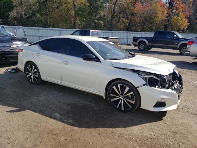 Photo 4 from auction – 2020 NISSAN ALTIMA SR with VIN 1N4BL4CV8LN301952