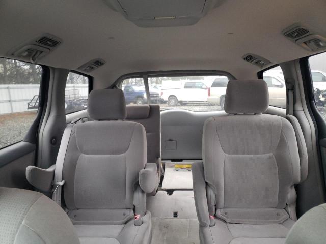 Photo 10 from auction – 2005 TOYOTA SIENNA CE with VIN 5TDZA23C25S286153
