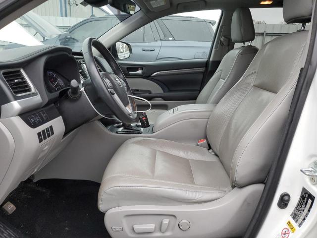 Photo 7 from auction – 2017 TOYOTA HIGHLANDER with VIN 5TDYZRFH8HS233868
