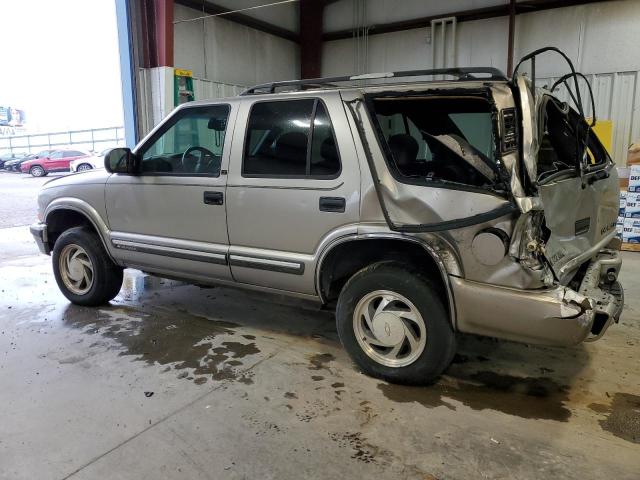 Photo 2 from auction – 2001 CHEVROLET BLAZER with VIN 1GNDT13W412179364