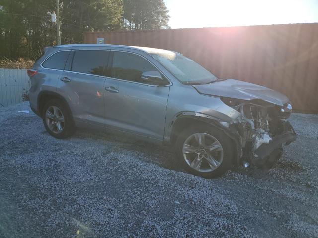Photo 4 from auction – 2016 TOYOTA HIGHLANDER with VIN 5TDYKRFH0GS157212