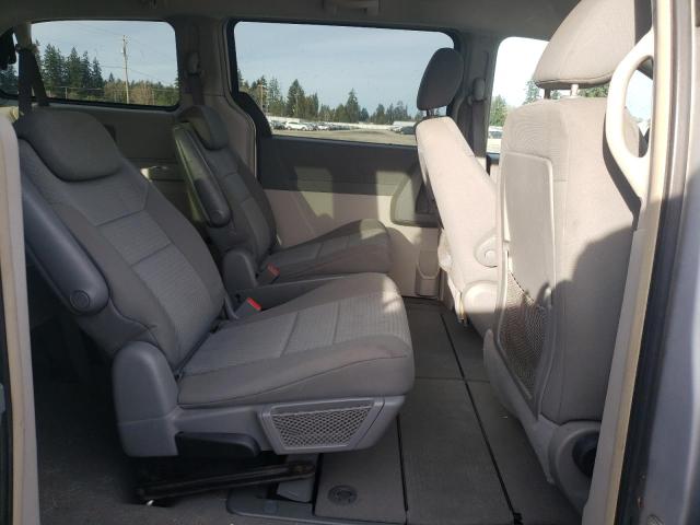 Photo 11 from auction – 2010 CHRYSLER TOWN & COU with VIN 2A4RR4DE6AR156863