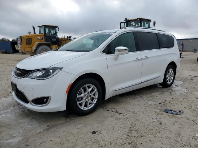 CHRYSLER PACIFICA L 2017 with VIN 2C4RC1GG3HR647579 - Photo from auction