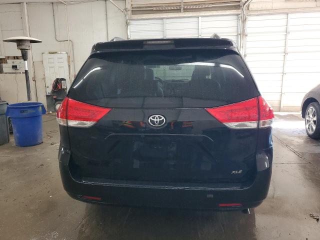 Photo 6 from auction – 2012 TOYOTA SIENNA XLE with VIN 5TDYK3DC4CS233657