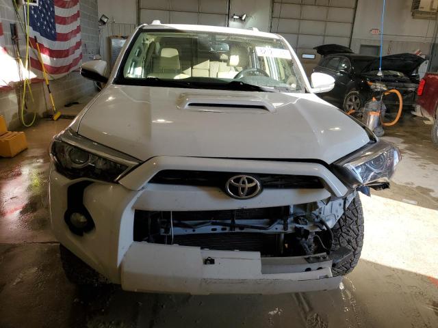 Photo 5 from auction – 2017 TOYOTA 4RUNNER SR with VIN JTEBU5JR9H5428263