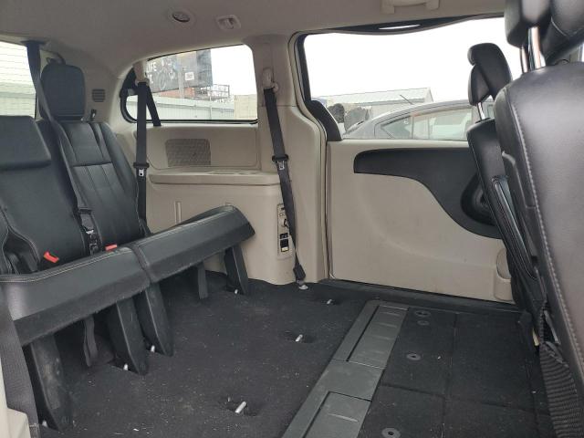 Photo 11 from auction – 2015 CHRYSLER TOWN & COU with VIN 2C4RC1BG7FR582336