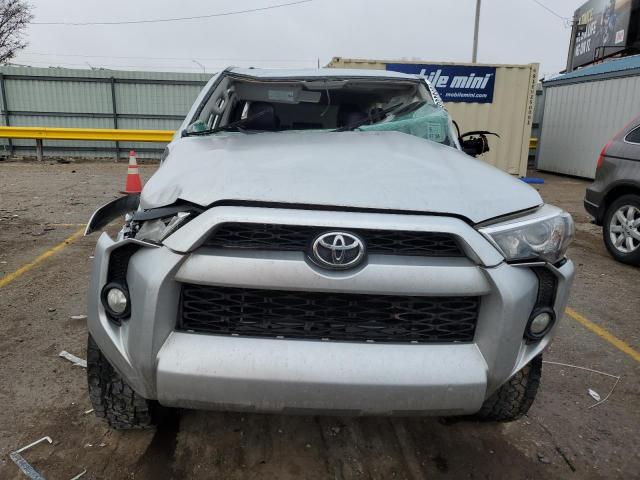 Photo 5 from auction – 2016 TOYOTA 4RUNNER SR with VIN JTEZU5JR9G5122970