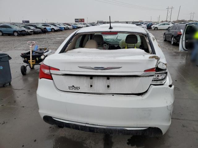 Photo 6 from auction – 2013 CHRYSLER 200 LIMITE with VIN 1C3CCBCG1DN554444
