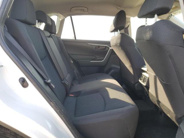 Photo 11 from auction – 2023 TOYOTA RAV4 LE with VIN JTMK1RFV7PD107188