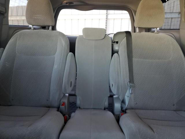 Photo 10 from auction – 2017 TOYOTA SIENNA LE with VIN 5TDKZ3DC2HS880082