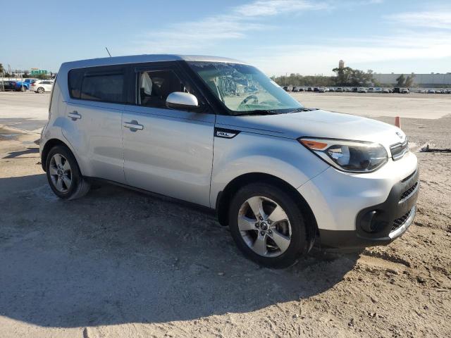 Photo 4 from auction – 2017 KIA SOUL with VIN KNDJN2A28H7467784