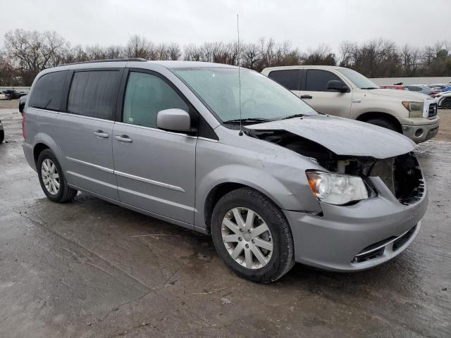 Photo 4 from auction – 2015 CHRYSLER TOWN & COU with VIN 2C4RC1BG0FR538808