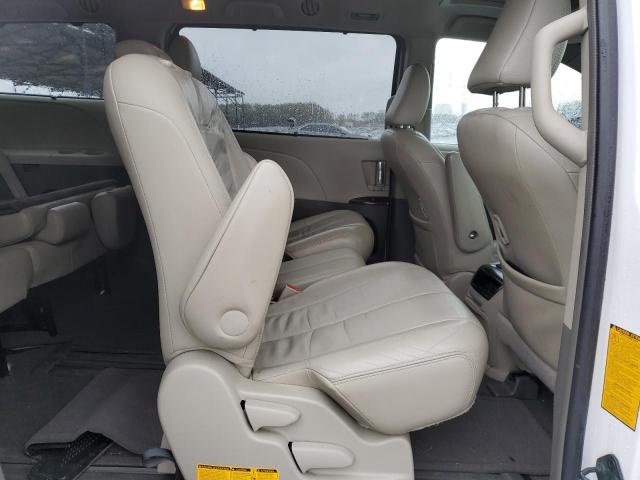 Photo 11 from auction – 2011 TOYOTA SIENNA XLE with VIN 5TDYK3DC9BS084676