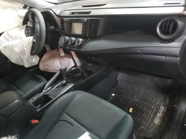 Photo 8 from auction – 2018 TOYOTA RAV with VIN JTMZFREV4JD131568