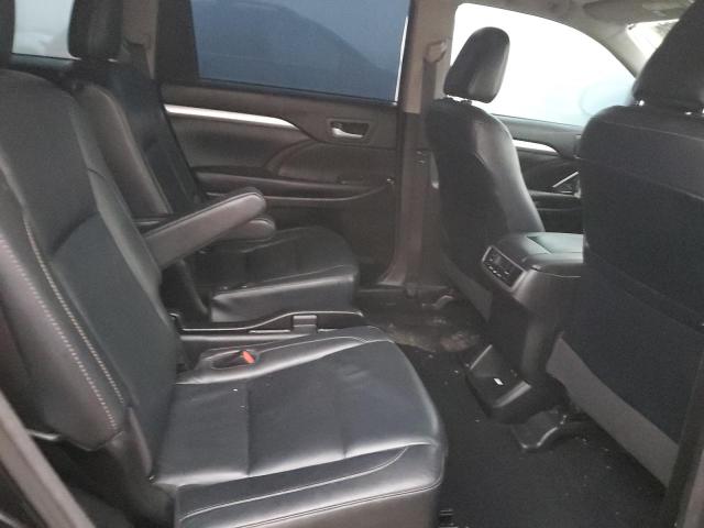 Photo 11 from auction – 2018 TOYOTA HIGHLANDER with VIN 5TDJZRFH7JS558406