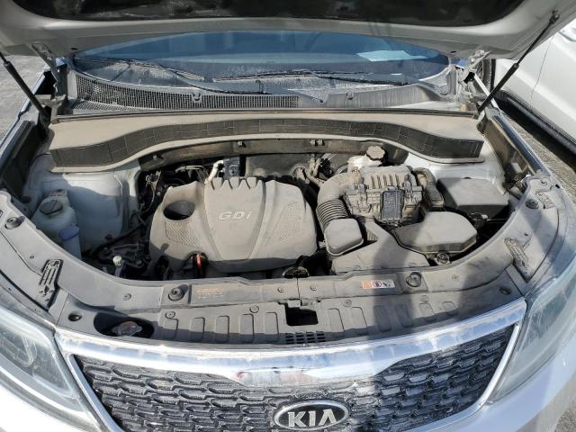 Photo 12 from auction – 2015 KIA SORENTO LX with VIN 5XYKT4A67FG634077