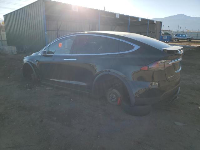 Снимка 2 от търг – 2018 TESLA MODEL X с VIN 5YJXCBE41JF090713