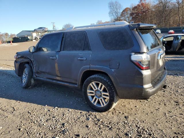 Zdjęcie 2 z aukcji – 2011 TOYOTA 4RUNNER SR z VIN JTEBU5JR1B5067392