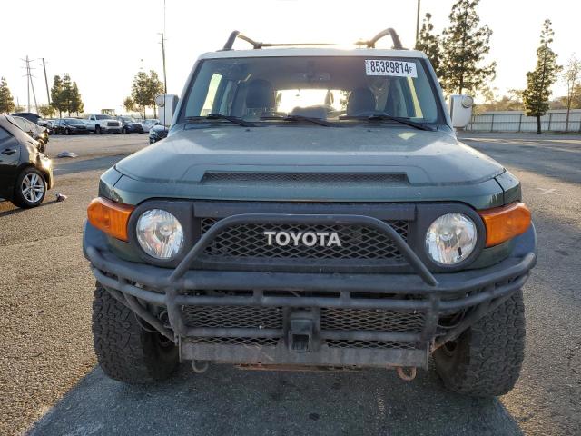 Photo 5 from auction – 2010 TOYOTA FJ CRUISER with VIN JTEBU4BF0AK070685