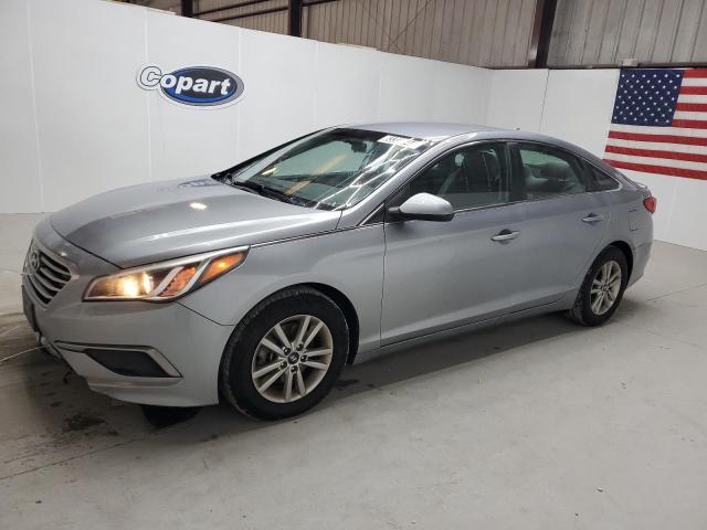 HYUNDAI SONATA SE 2017 with VIN 5NPE24AF4HH587652 - Photo from auction