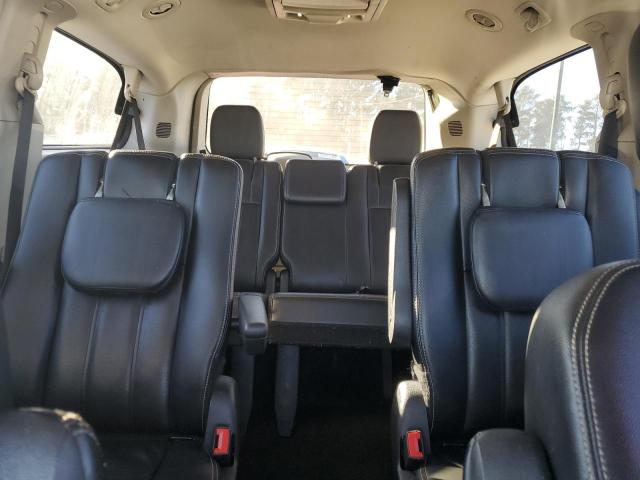 Photo 10 from auction – 2015 CHRYSLER TOWN & COU with VIN 2C4RC1BG3FR594855