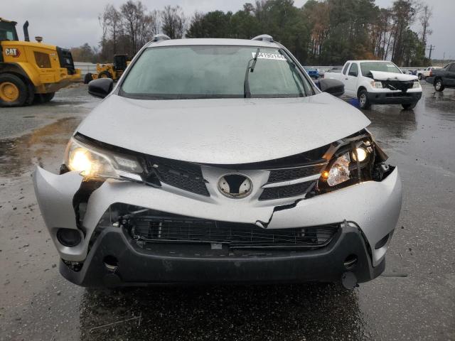 Photo 5 from auction – 2015 TOYOTA RAV4 LE with VIN JTMZFREV6FJ039466