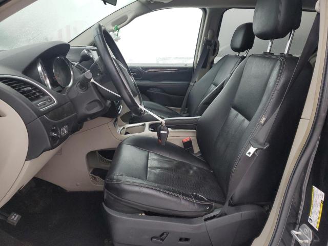Photo 7 from auction – 2015 CHRYSLER TOWN & COU with VIN 2C4RC1CG1FR503659