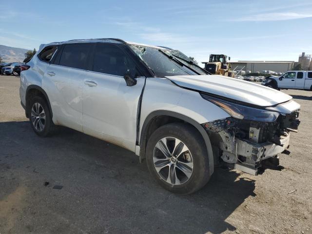 Photo 4 from auction – 2023 TOYOTA HIGHLANDER with VIN 5TDKDRBH4PS019615