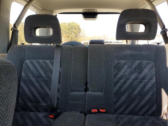 Photo 10 from auction – 2000 HONDA CR-V LX with VIN JHLRD2845YS003591