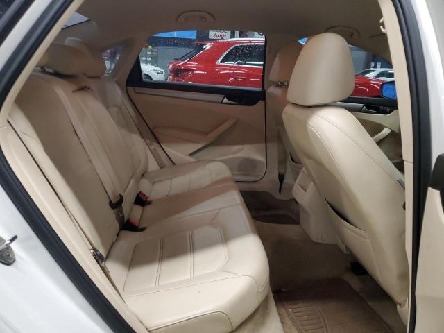 Photo 10 from auction – 2015 VOLKSWAGEN PASSAT S with VIN 1VWAT7A39FC101393