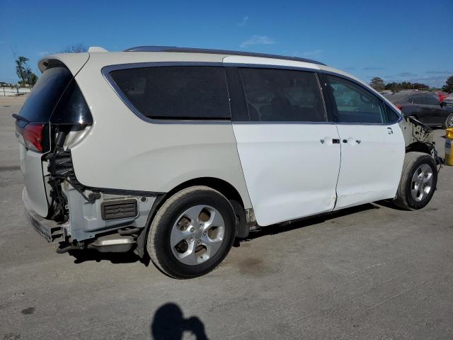 Photo 3 from auction – 2017 CHRYSLER PACIFICA T with VIN 2C4RC1EG6HR708586
