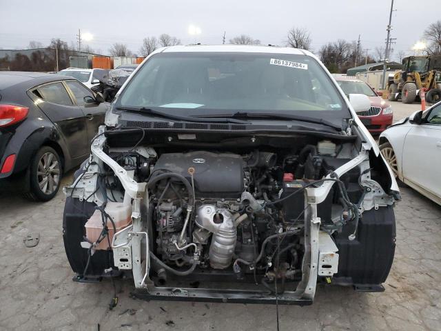Photo 5 from auction – 2017 TOYOTA SIENNA XLE with VIN 5TDYZ3DC7HS860565