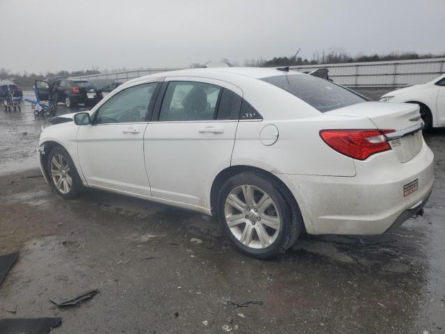 Photo 2 from auction – 2012 CHRYSLER 200 TOURIN with VIN 1C3CCBBB4CN300831