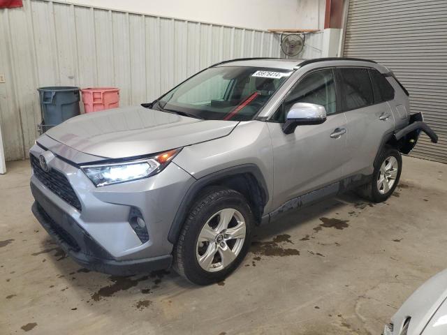TOYOTA RAV4 XLE 2019 with VIN 2T3W1RFV7KC029638 - Photo from auction
