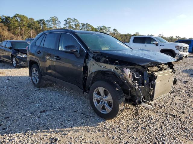 Photo 4 from auction – 2022 TOYOTA RAV4 XLE with VIN 2T3W1RFV2NC190841