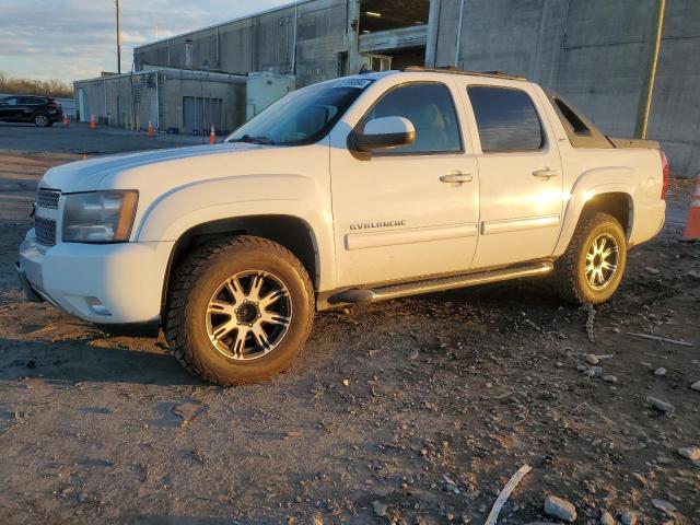 CHEVROLET AVALANCHE 2011 with VIN 3GNTKFE38BG231828 - Photo from auction