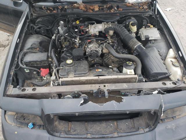Photo 11 from auction – 2005 FORD CROWN VICT with VIN 2FAFP71W35X115207