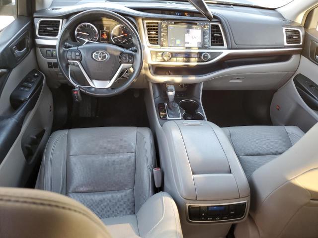 Photo 8 from auction – 2016 TOYOTA HIGHLANDER with VIN 5TDDKRFH6GS267762
