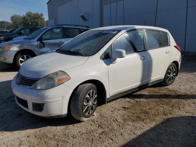 NISSAN VERSA S 2009 مع رقم تعريف المركبة 3N1BC13E89L401232 - صورة من المزاد