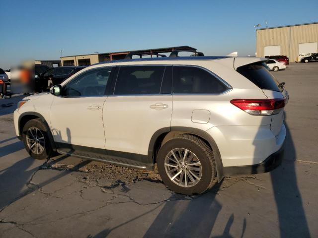 Photo 2 from auction – 2019 TOYOTA HIGHLANDER with VIN 5TDKZRFHXKS334794