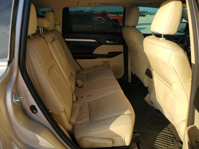 Photo 11 from auction – 2016 TOYOTA HIGHLANDER with VIN 5TDKKRFH1GS144037