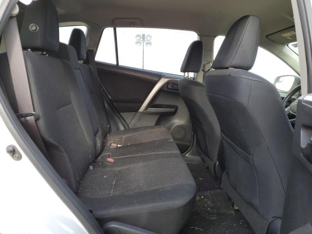 Photo 10 from auction – 2016 TOYOTA RAV4 LE with VIN JTMBFREVXGD182096