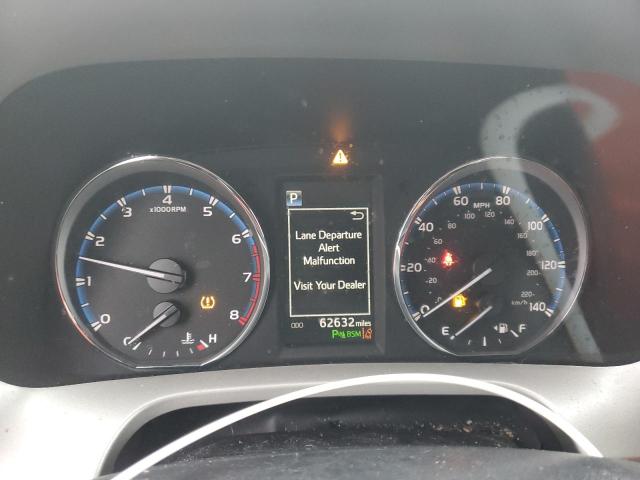 Photo 9 from auction – 2018 TOYOTA RAV4 LIMIT with VIN 2T3DFREV4JW741810